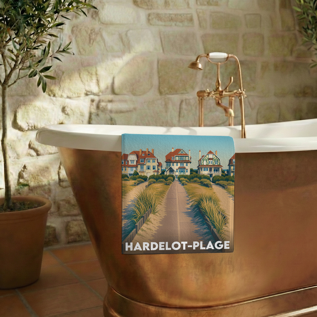 Serviette de toilette souvenir de Hardelot-Plage avec une illustration stylisée.
