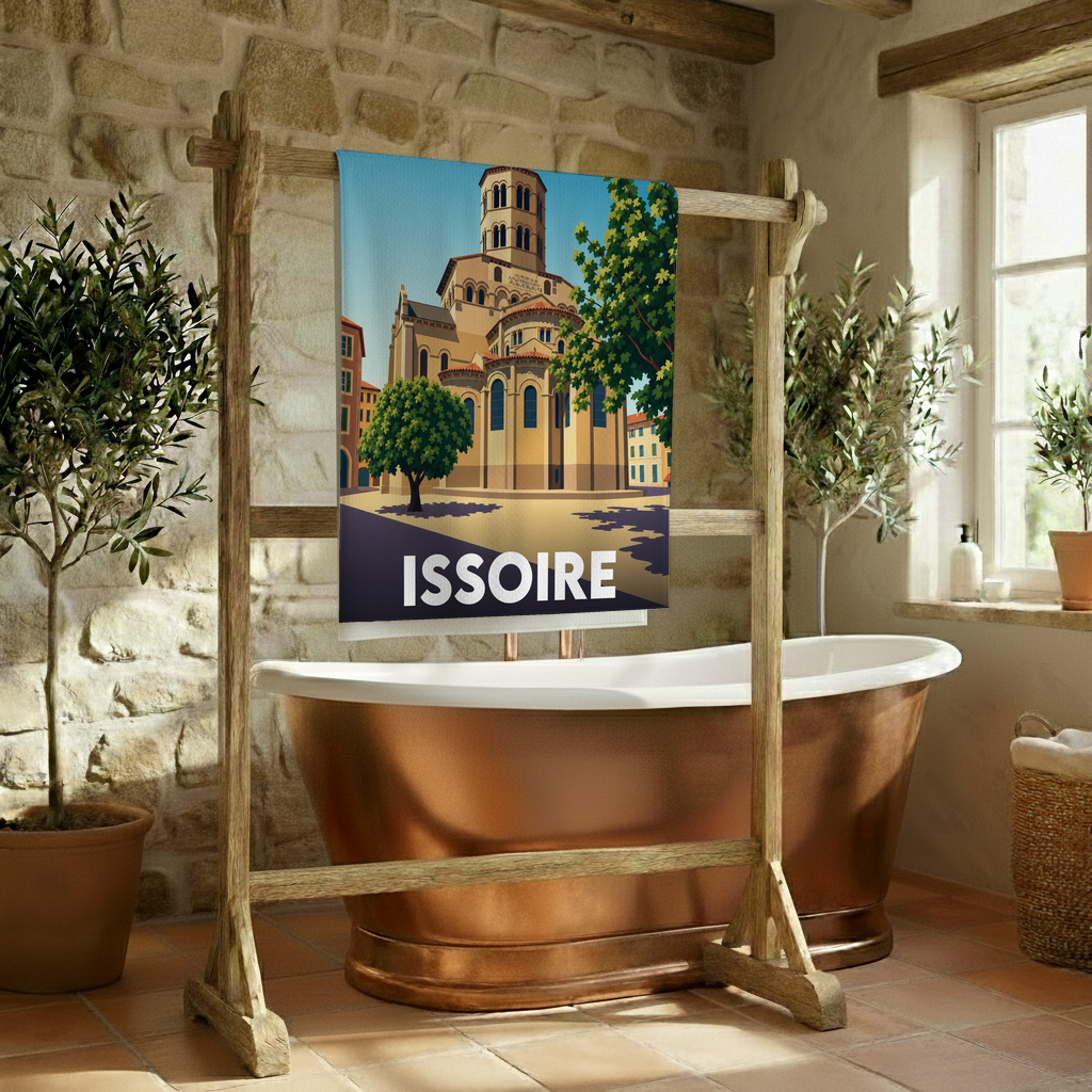 Serviette de bain souvenir de la ville d'Issoire avec une illustration stylisée.