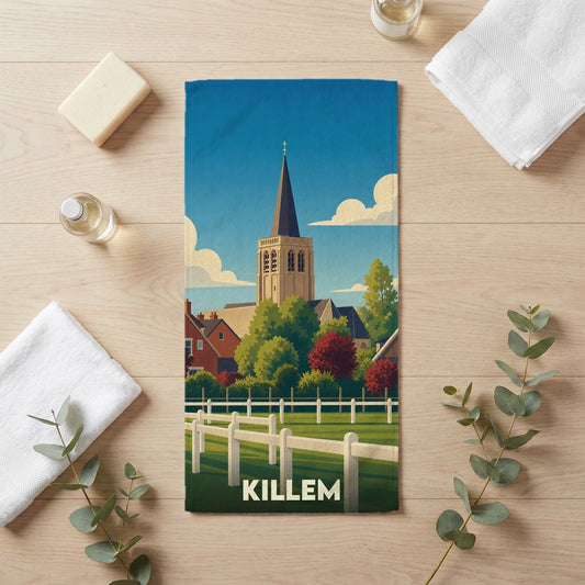 Serviette de bain souvenir de la ville de Killem avec une illustration stylisée.