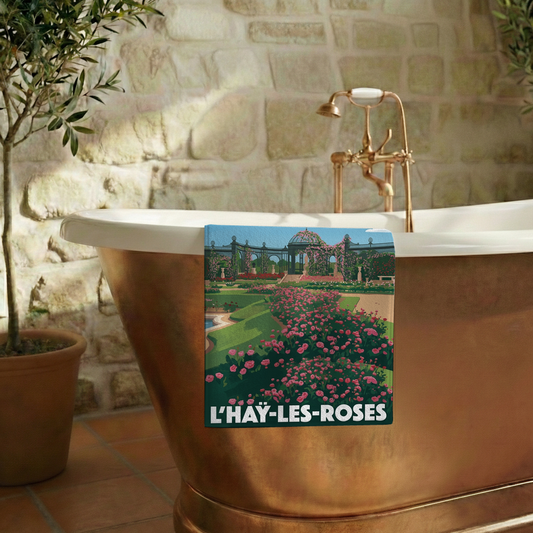 Serviette de bain souvenir de la ville de L'Haÿ-les-Roses avec une illustration stylisée.