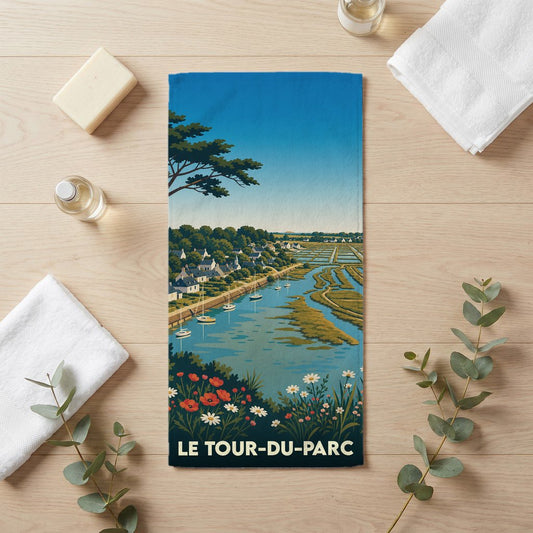 Serviette de bain souvenir de la ville de Le Tour-du-Parc avec une illustration stylisée de son paysage côtier.
