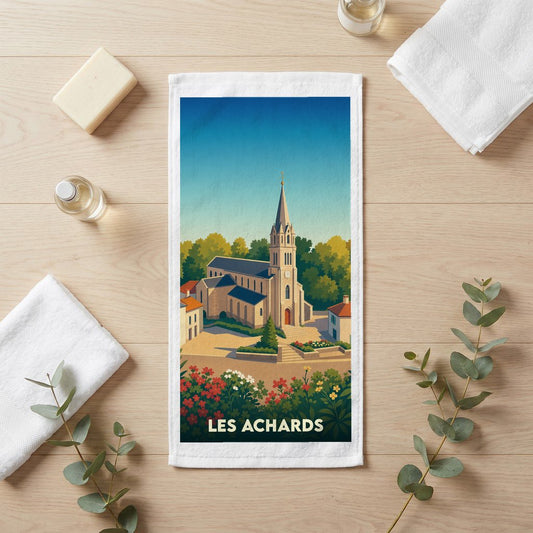 Serviette de bain souvenir de la ville de Les Achards avec une illustration stylisée d'une église de village.