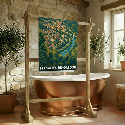 Serviette de bain souvenir de la ville de Les Salles-du-Gardon avec une illustration stylisée.