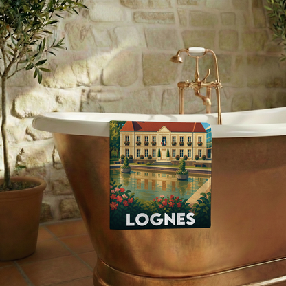 Serviette de bain souvenir de la ville de Lognes avec une illustration stylisée représentant un bâtiment classique et son bassin.