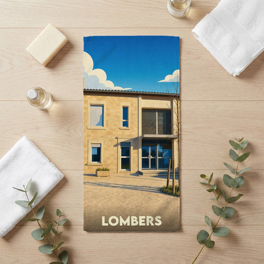 Serviette de bain souvenir de la ville de Lombers avec une illustration stylisée d'un bâtiment moderne.