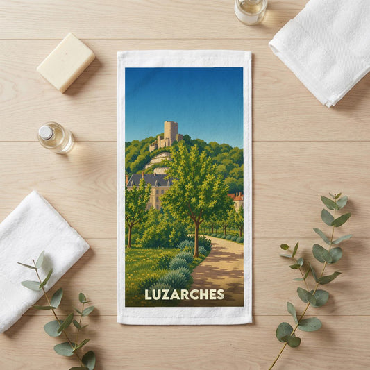Serviette de bain souvenir de la ville de Luzarches avec une illustration stylisée.