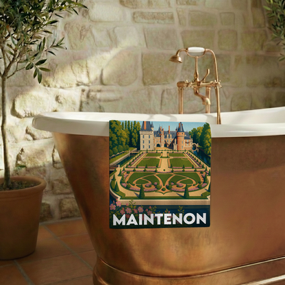 Serviette de bain souvenir de la ville de Maintenon avec une illustration stylisée.
