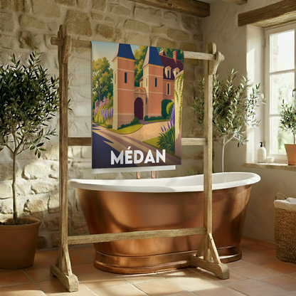 Serviette de bain souvenir de la ville de Médan avec une illustration stylisée.
