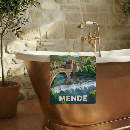 Serviette de bain souvenir de la ville de Mende avec une illustration stylisée.