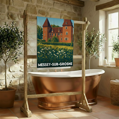 Serviette de bain souvenir de la ville de Messey-sur-Grosne avec une illustration stylisée.