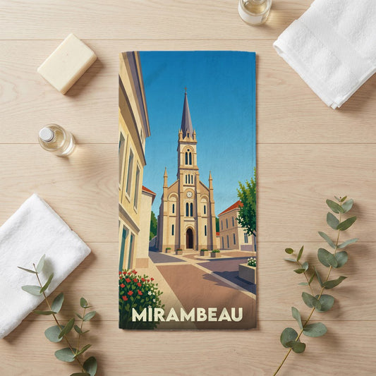 Serviette de bain souvenir de la ville de Mirambeau avec une illustration stylisée de son église.