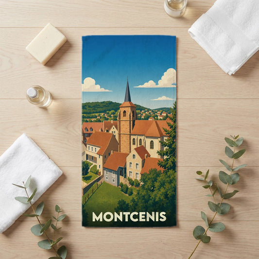 Serviette de bain souvenir de la ville de Montcenis avec une illustration stylisée d'un village pittoresque.