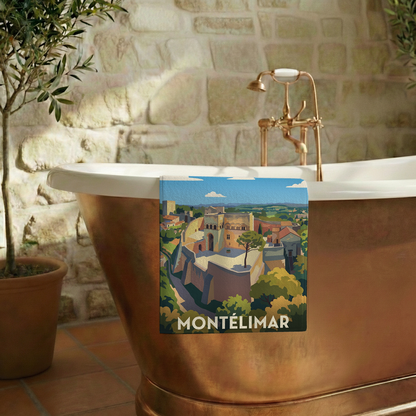 Serviette de bain souvenir de la ville de Montélimar avec une illustration stylisée.