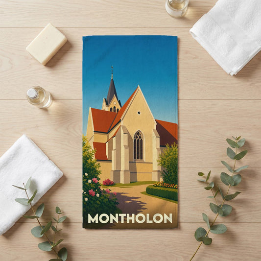 Serviette de bain souvenir de la ville de Montholon avec une illustration stylisée de son église.