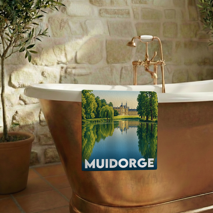 Serviette de bain souvenir de la ville de Muidorge avec une illustration stylisée.