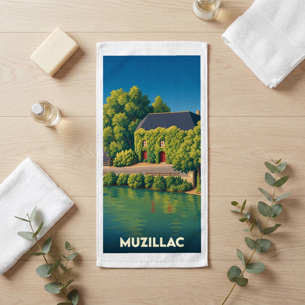 Serviette de bain souvenir de la ville de Muzillac ornée d'une illustration stylisée de maison au bord de l'eau.