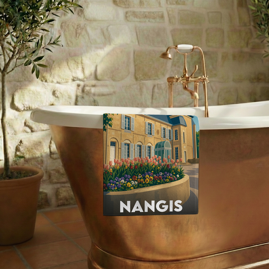 Serviette de bain souvenir de la ville de Nangis avec une illustration stylisée.