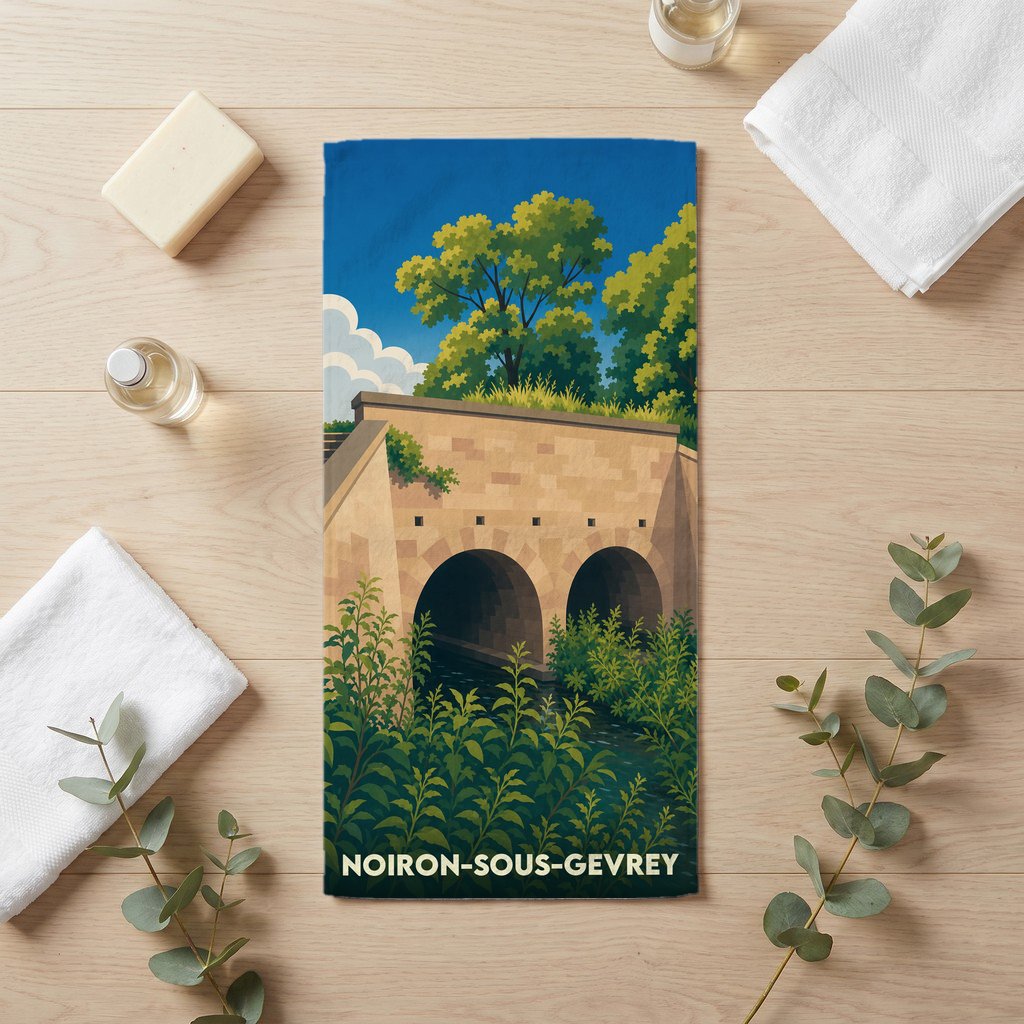 Serviette de bain souvenir de la ville de Noiron-sous-Gevrey illustrant un pont de pierre dans un style vintage.