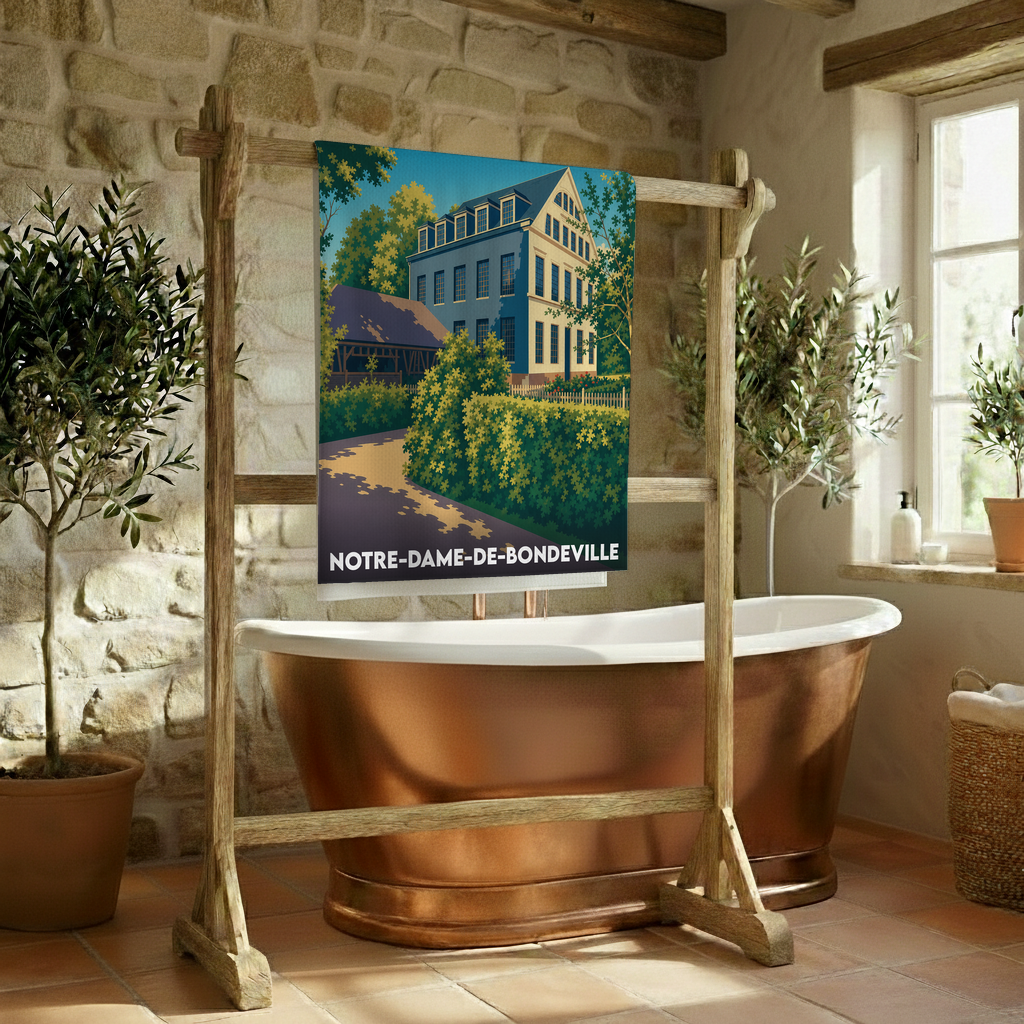 Serviette de bain souvenir de Notre-Dame-de-Bondeville illustrant une grande bâtisse bleue entourée de jardins.