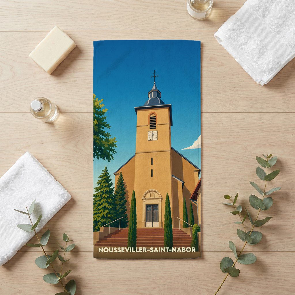 Serviette de bain souvenir de la ville de Nousseviller-Saint-Nabor avec une illustration stylisée de son église.