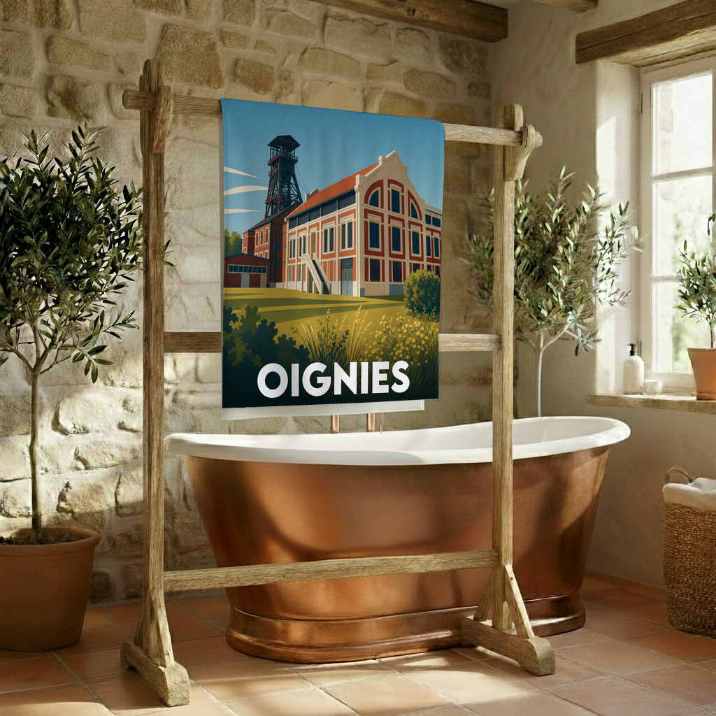 Serviette de bain souvenir de la ville de Oignies avec une illustration stylisée de son patrimoine minier.