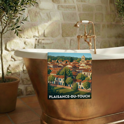 Serviette de bain souvenir de la ville de Plaisance-du-Touch avec une illustration stylisée.
