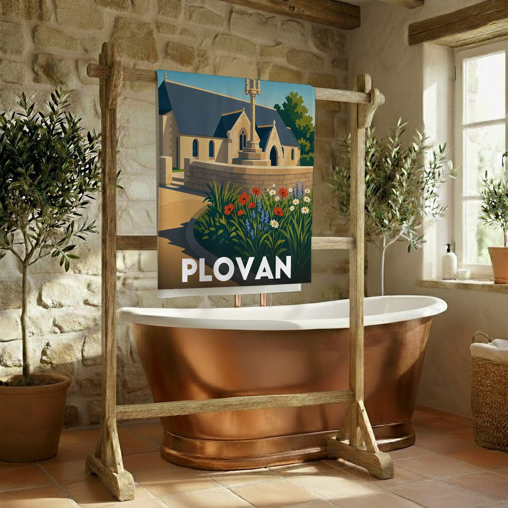 Serviette de bain souvenir de la ville de Plovan avec une illustration stylisée.