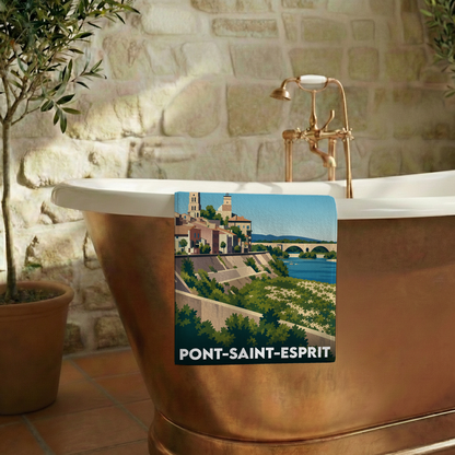 Serviette de bain souvenir de la ville de Pont-Saint-Esprit avec une illustration stylisée.