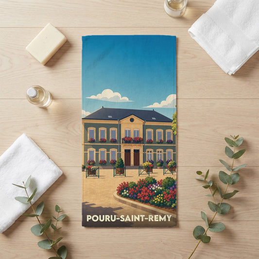 Serviette de bain souvenir de la ville de Pouru-Saint-Remy avec une illustration stylisée de sa mairie fleurie.