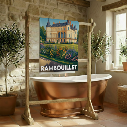 Serviette de bain souvenir de la ville de Rambouillet avec une illustration stylisée de son château et de ses jardins.