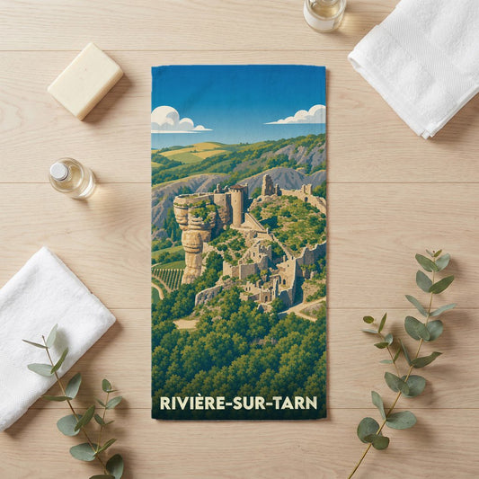 Serviette de bain souvenir de Rivière-sur-Tarn illustrée d'une vue stylisée du château et de sa falaise.