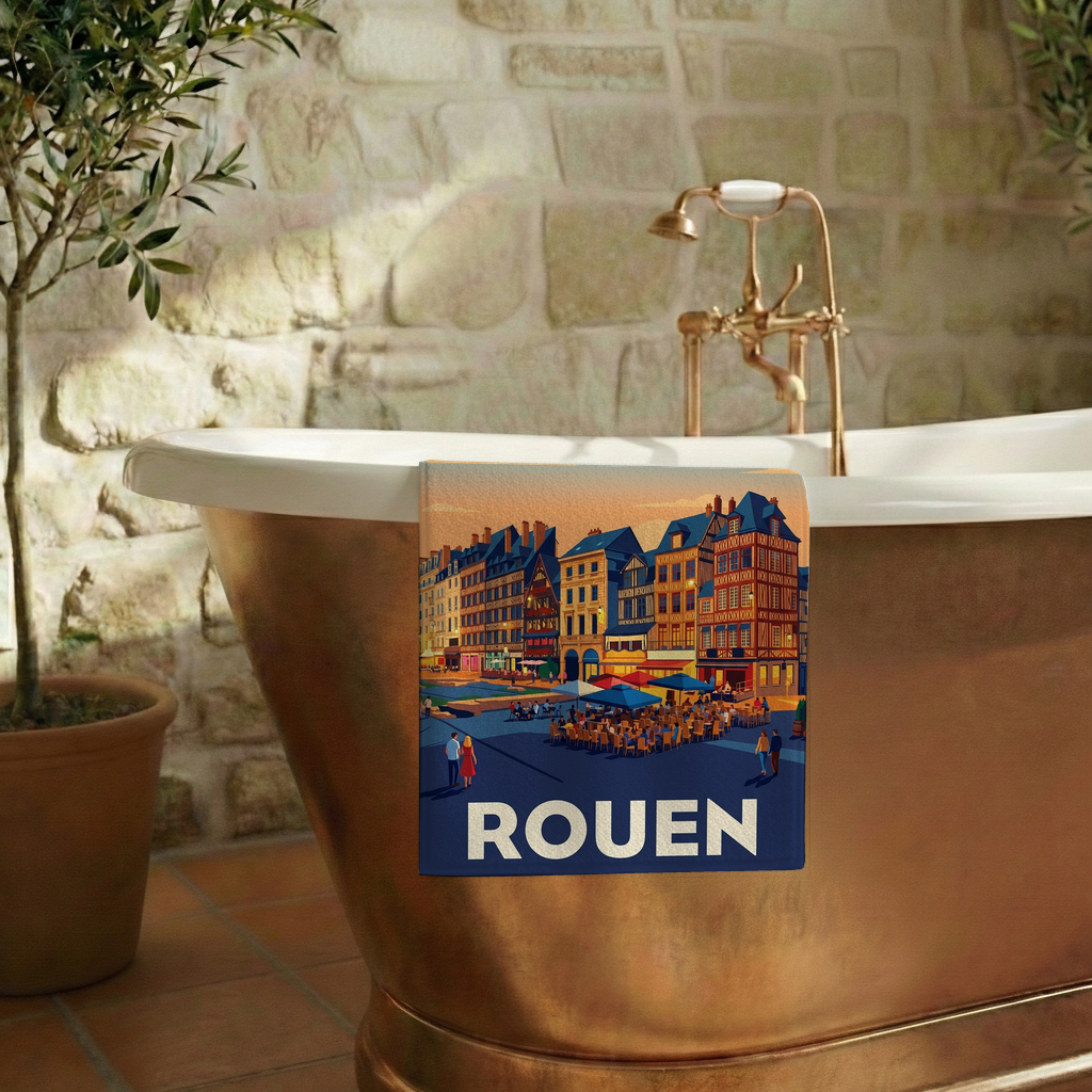 Serviette de bain souvenir de la ville de Rouen avec une illustration stylisée.
