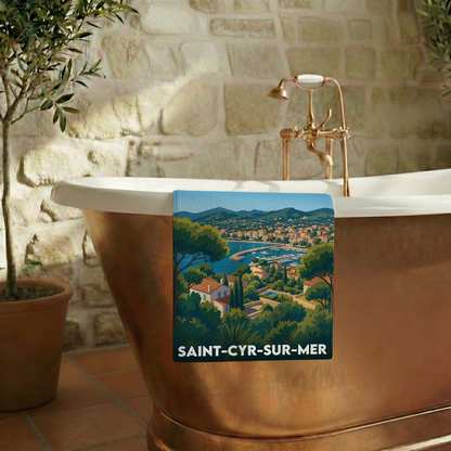 Serviette de bain souvenir de Saint-Cyr-sur-Mer avec une illustration stylisée de la côte.