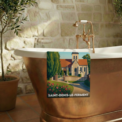 Serviette de bain souvenir de la ville de Saint-Denis-le-Ferment avec une illustration stylisée.
