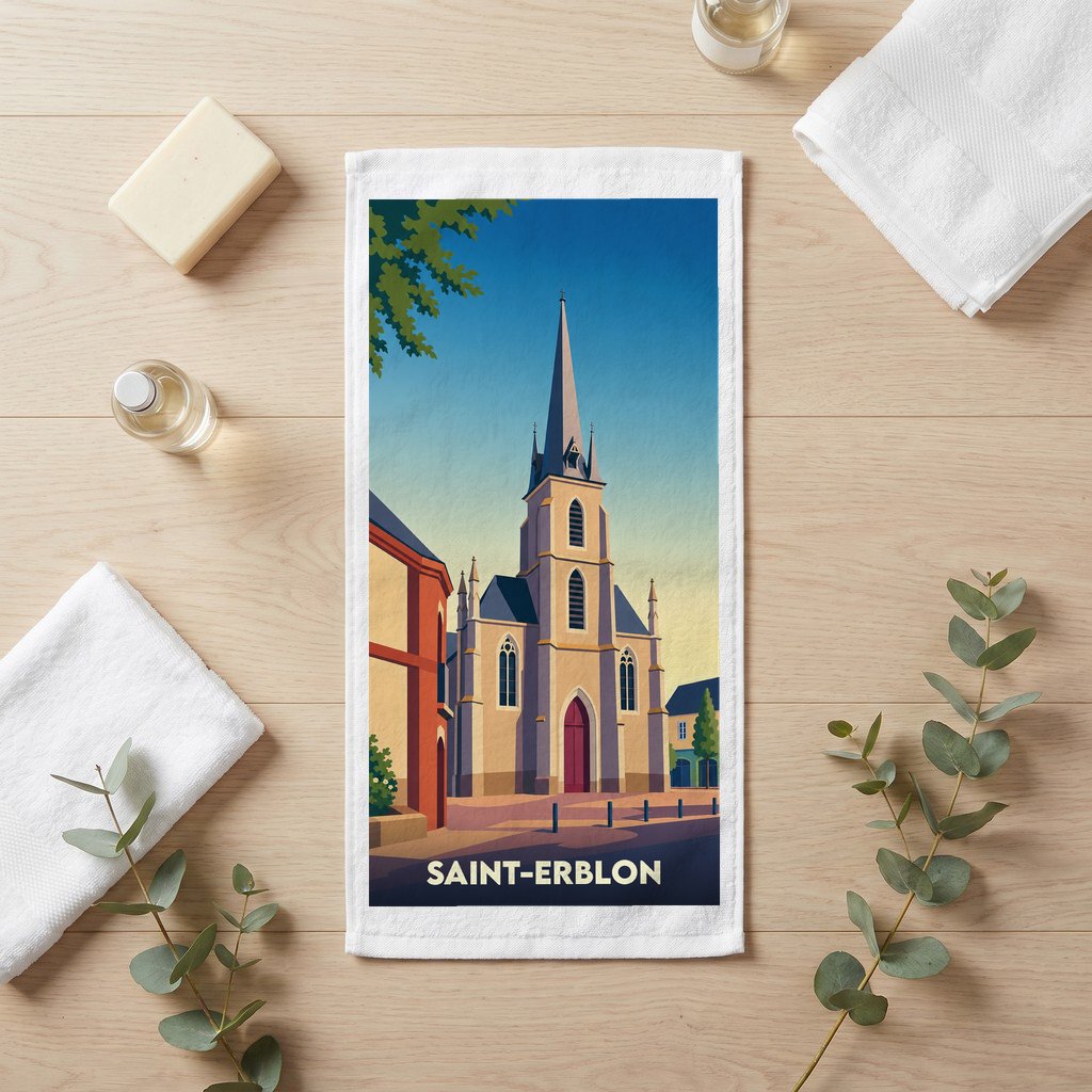 Serviette de bain souvenir de la ville de Saint-Erblon avec une illustration stylisée de son église.