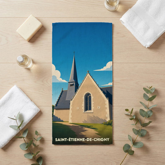 Serviette de bain souvenir de la ville de Saint-Étienne-de-Chigny illustrant son église dans un style épuré.