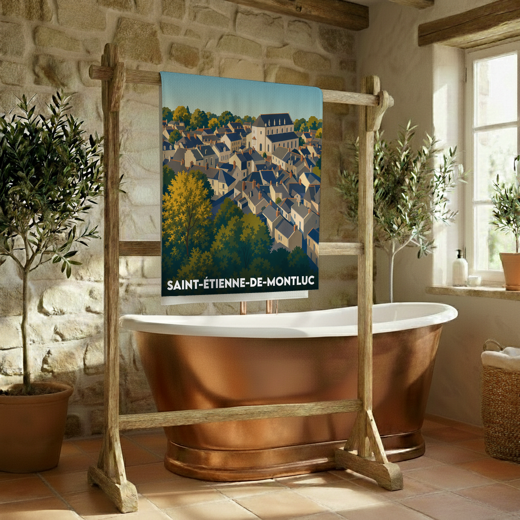 Serviette de bain souvenir de la ville de Saint-Étienne-de-Montluc avec une illustration stylisée.
