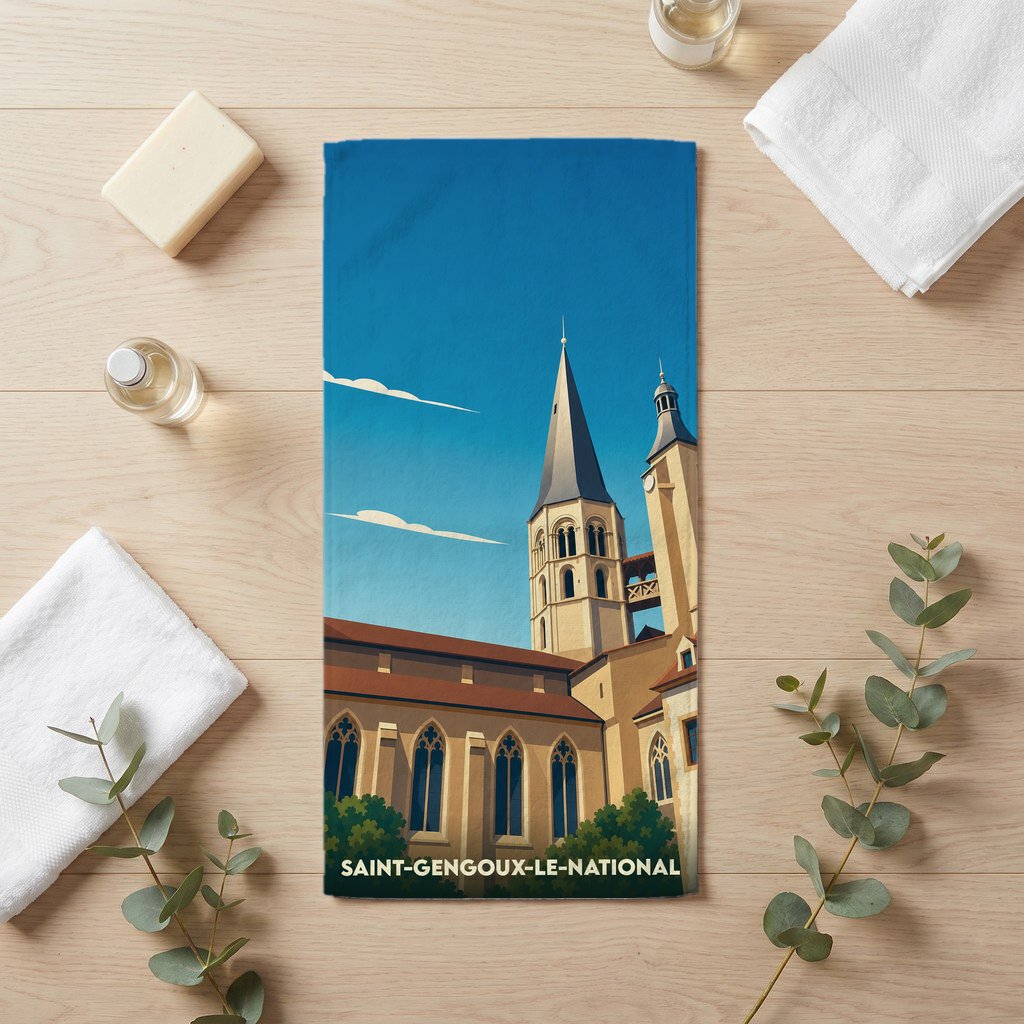 Serviette de bain souvenir de Saint-Gengoux-le-National avec une illustration stylisée de son église médiévale.