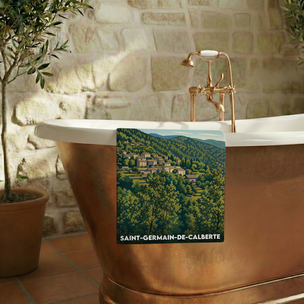 Serviette de bain souvenir de la ville de Saint-Germain-de-Calberte avec une illustration stylisée.