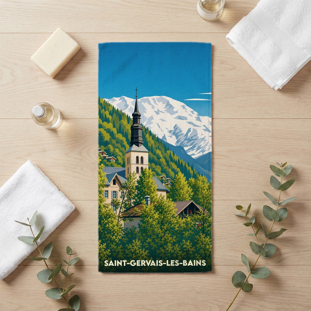 Serviette de bain souvenir de Saint-Gervais-les-Bains illustrée d'un paysage alpin avec une église et une montagne enneigée.