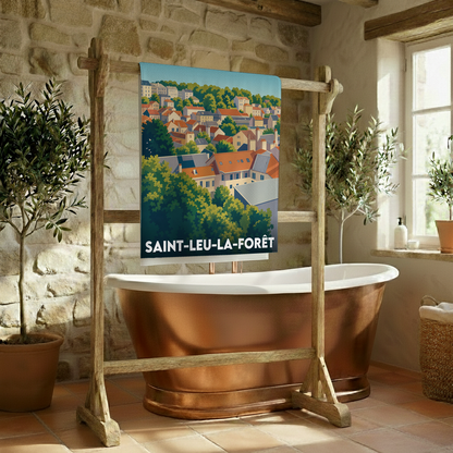 Serviette de bain souvenir de la ville de Saint-Leu-la-Forêt avec une illustration stylisée.