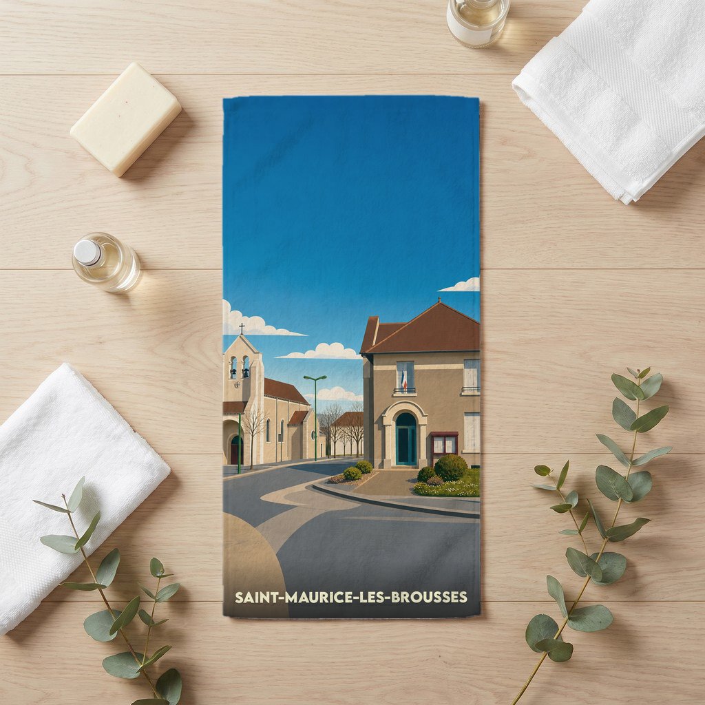 Serviette de bain souvenir de la ville de Saint-Maurice-les-Brousses avec une illustration stylisée.