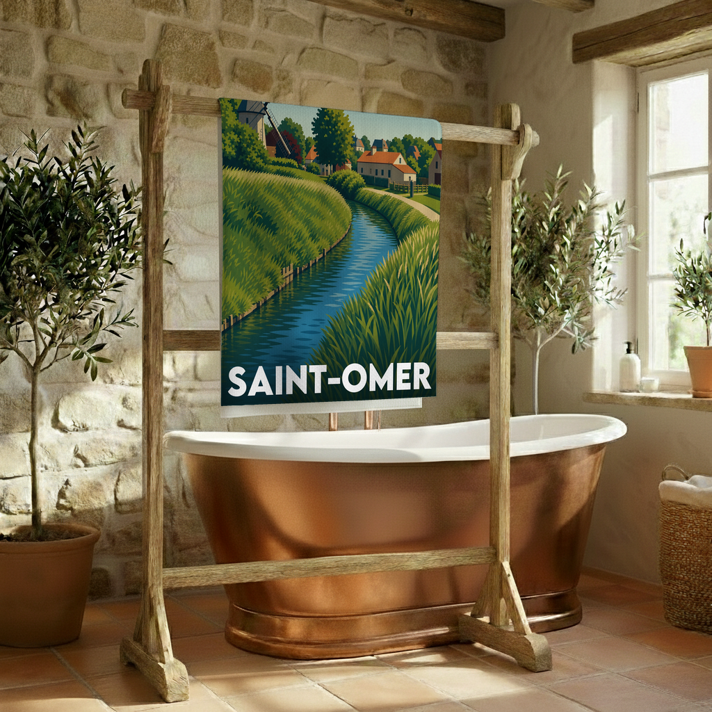 Serviette de bain souvenir de la ville de Saint-Omer avec une illustration stylisée.