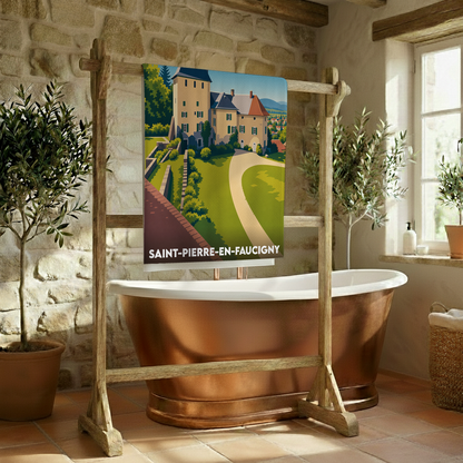 Serviette de bain souvenir de Saint-Pierre-en-Faucigny avec une illustration stylisée de son château.