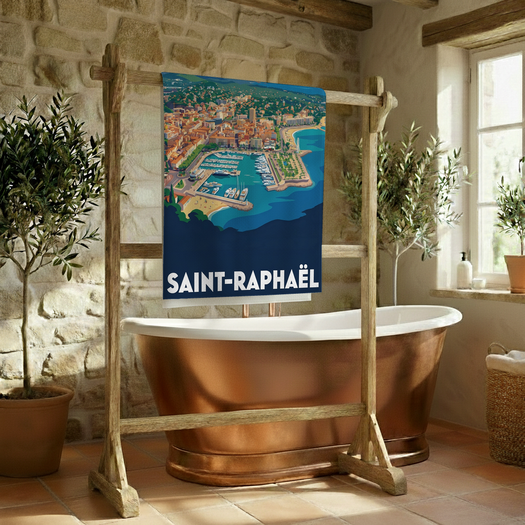 Serviette de bain souvenir de la ville de Saint-Raphaël avec une illustration stylisée de son port.