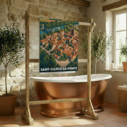 Serviette de bain souvenir de la ville de Saint-Sulpice-la-Pointe avec une illustration stylisée.