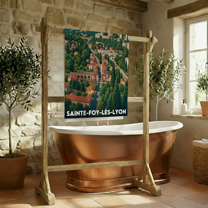 Serviette de bain souvenir de la ville de Sainte-Foy-lès-Lyon avec une illustration stylisée.
