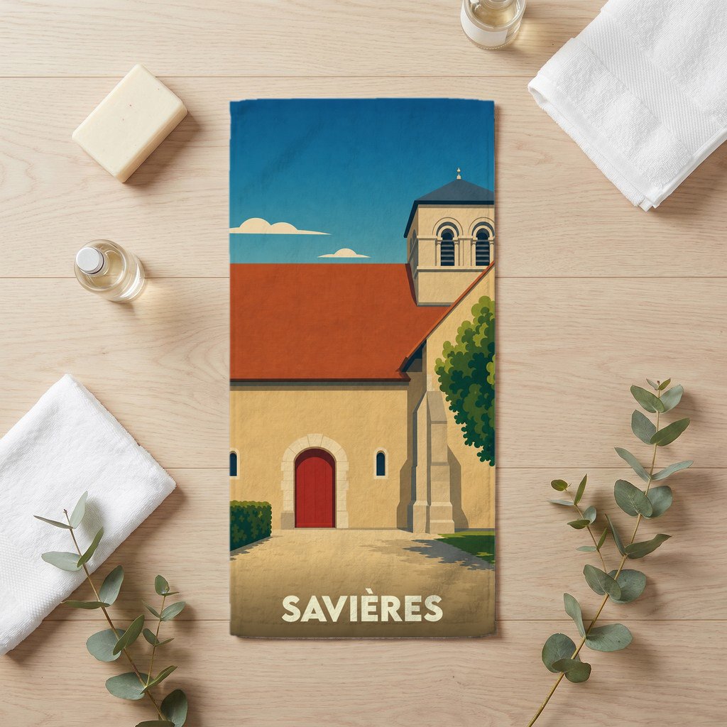 Serviette de bain souvenir de la ville de Savières avec une illustration stylisée de son église.