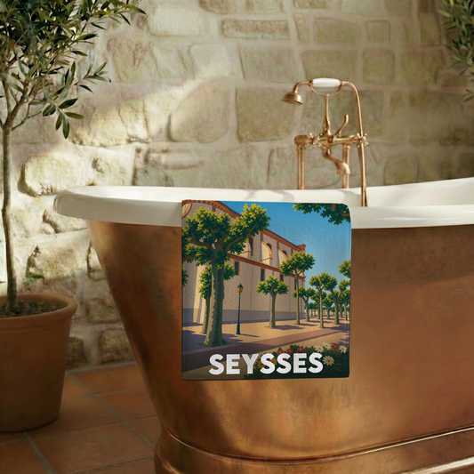 Serviette de bain souvenir de la ville de Seysses avec une illustration stylisée.