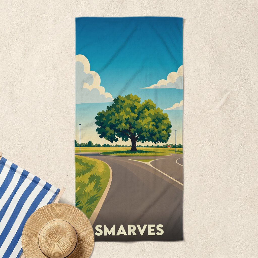 Serviette de bain souvenir de la ville de Smarves illustrée par un grand chêne au bord d'une route de campagne.